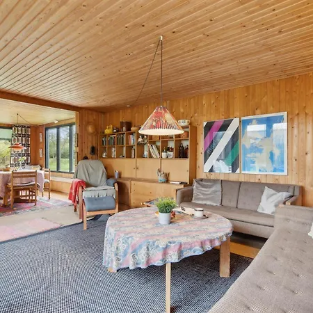 1070 Semesterbostad